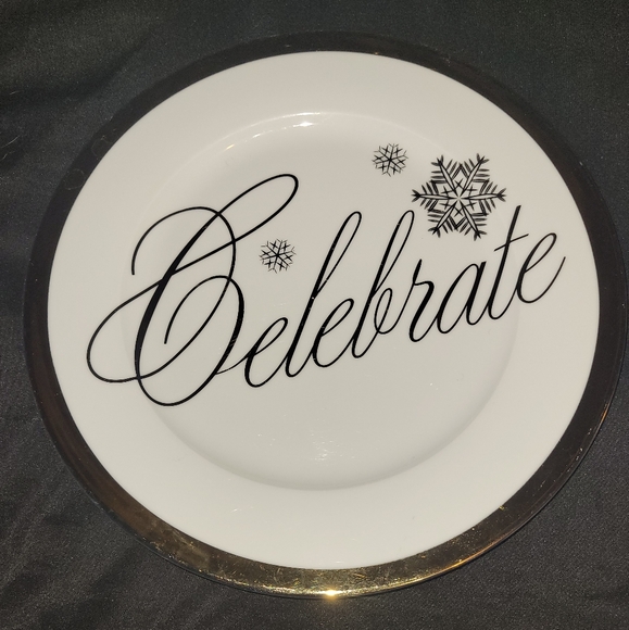 15 Peice Decorative Dish Set - Picture 2 of 10